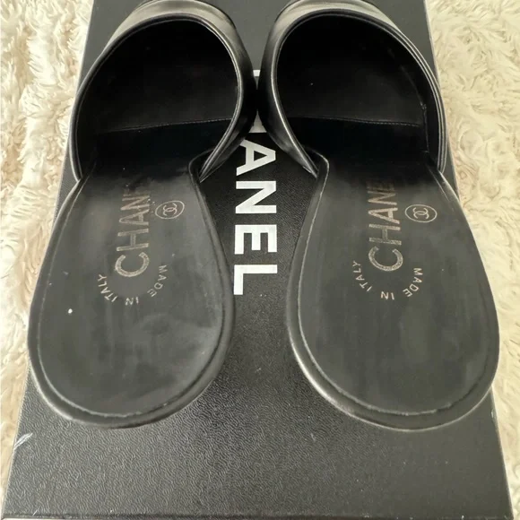 Black Chanel Interlocking CC Logo Mules with Faux Pearl and Snake Accents - Picture 2 of 9